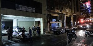 Επίθεση στο Α.Τ. Ομονοίας (Φωτογραφία: EUROKINISSI/ΓΙΑΝΝΗΣ ΠΑΝΑΓΟΠΟΥΛΟΣ)