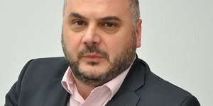 Ο Χρήστος Δουλκερίδης αναλαμβάνει το Δήμο των Ιξελλών