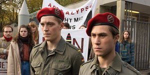 Deutschland ’86: H συνέχεια της βραβευμένης κατασκοπικής σειράς από τη Γερμανία κάνει πρεμιέρα στην CosmoteTV 