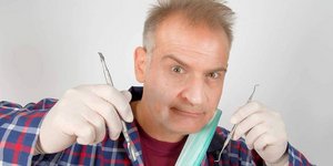  «Κακά τα ψέματα» του Αλέξανδρου Χούντα