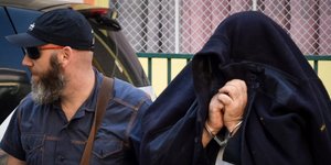 Στον ανακριτή οδηγήθηκε ο καθηγητής των ΤΕΙ Σερρών που ζητούσε ερωτικές χάρες και χρήματα απο τους φοιτητές- φωτογραφία eurokinissi