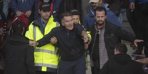 Σε έξαλλη κατάσταση ο Αλέξης Κούγιας /Φωτογραφία: Εurokinissi