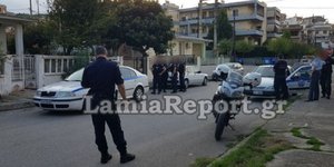 Σοκ στη Λαμία: 65χρονος κρεμάστηκε στην αυλή του με καλώδιο από πολύπριζο