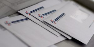 Λογαριασμοί της ΔΕΗ / Φωτογραφία: EUROKINISSI/ΘΑΝΑΣΗΣ ΚΑΛΛΙΑΡΑΣ