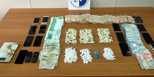 Εξαρθρώθηκε κύκλωμα που διακινούσε ναρκωτικά σε «ακριβές» περιοχές/ Φωτογραφία: ΕΛ.ΑΣ.