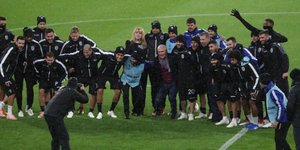 Χαμόγελα στη χθεσινή προπόνηση του ΠΑΟΚ / Φωτογραφία: ΑΠΕ