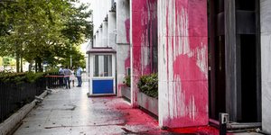 Προσαγωγές μελών του στην Ασφάλεια καταγγέλει η αναρχική οργάνωση Ρουβίκωνας- φωτογραφία eurokinissi