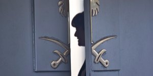 Η είσοδος του προξενείου της Σ. Αραβίας στην Κωνσταντινούπολη