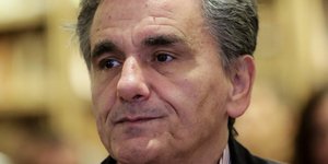Τα μπέρδεψε στην Βουλή ο Ευκλείδης Τσακαλώτος με την φράση του Ι.Μεταξά για τον Βενιζέλο- φωτογραφία eurokinissi