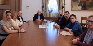 Στη βουλή εκπρόσωποι της ΛΟΑΤΚΙ κοινότητας φωτογραφία: ΒΟΥΛΗ ΤΩΝ ΕΛΛΗΝΩΝ/ΦΡΟΣΩ ΚΑΝΕΛΛΙΔΟΥ