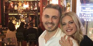 Η Ζέτα Μακρυπούλια με τον Μιχάλη Χατζηγιάννη/ φωτογραφία: instagram