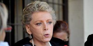 Η γνωστή δημοσιογράφος και συγγραφέα Ελενα Ακρίτα- φωτογραφία intimenews