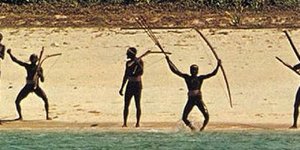 Aγρια φυλή σε μικρό νησί της Ινδίας