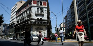 πληρωμή του ΚΕΑ στους δικαιούχους/Φωτογραφία: SOOC