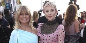 Η Γκόλντι Χον και η Κέιτ Χάντσον /Φωτογραφία: Matt Sayles/Invision/AP