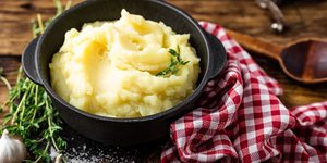 Εύκολος τρόπος για την παρασκευή πουρέ πατάτας. Φωτογραφία: Shutterstoψκ