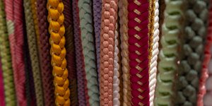 Μεταξωτές κορδέλες! /Φωτογραφία: Shutterstock