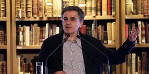 Ευκλείδης Τσακαλώτος