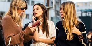 Γυναίκες ποζάρουν στο φακό/Φωτογραφία Instagram @sandrasemburg