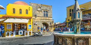 Στιγμιότυπο από την πόλη της Ρόδου/Φωτογραφία: Pixabay