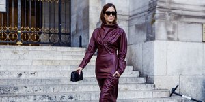 Mια street style σταρ ποζάρει στο φακό/ Φωτογραφία: Shutterstock