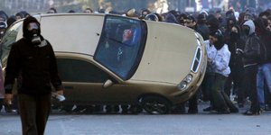 Oι ταραγμένες ημέρες της εξέγερσης του 2008 / Φωτογραφία: AP Images