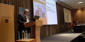 O πρόεδρος του Επαγγελματικού Επιμελητηρίου Αθηνών