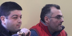 Ο Επαμεινώνδας Κορκονέας (δεξιά) και ο Βασίλης Σαραλιώτης / Φωτογραφία: AP Images