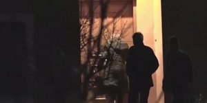 Ο Δημήτρης Κουφοντίνας στο σπίτι του στο Βαρνάβα -Φωτογραφία: Youtube
