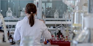 Μικροβιολογικό εργαστήριο/Φωτογραφία: Pixabay