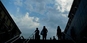 Στις σκάλες του μετρό/Φωτογραφία: Eurokinissi
