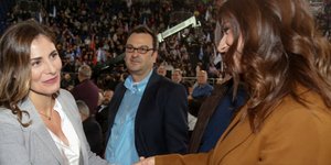 Η Περιστέρα Μπαζιάνα & η Κατερίνα Νοτοπούλου (Φωτογραφία: IntimeNews/ΜΩΥΣΙΑΔΗΣ ΓΙΑΝΝΗΣ)