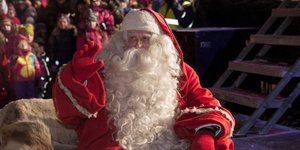 Εικόνα από παλαιότερη... αναχώρηση του Αγιου Βασίλη / Φωτογραφία: AP Image