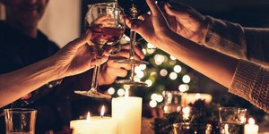 Γιορτινό τραπέζι/ Φωτογραφία: Shutterstock 