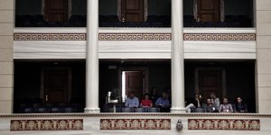 Η αίθουσα της Ολομέλειας της Βουλής των Ελλήνων- φωτογραφία sooc