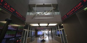 Στο θετικό διεθνές κλίμα το Χρηματιστήριο/ Φωτογραφία: EUROKINISSI- ΒΑΣΙΛΗΣ ΡΕΜΠΑΠΗΣ