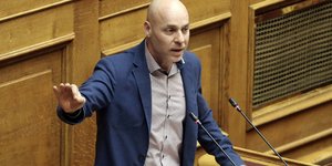 Ο Πάνος Αμυράς στη Βουλή / Φωτογραφία: ΣΥΜΕΛΑ ΠΑΝΤΖΑΡΤΖΗ/ ΑΠΕ-ΜΠΕ