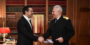 συνάντηση Τσίπρα-Αποστολάκη/Φωτογραφία: Eurokinissi