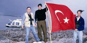 Τούρκοι δημοσιογράφοι της Χουριέτ