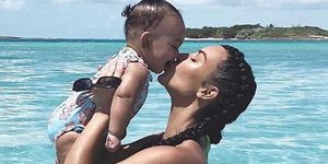 Η Κιμ Καρντάσιαν με την κόρη της