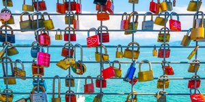 Λουκέτα της αγάπης/ Φωτογραφία: Shutterstock