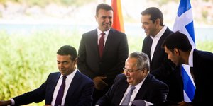 Η υπογραφή της Συμφωνίας των Πρεσπών/ Φωτογραφία: MOTIONTEAM- ΒΑΣΙΛΗΣ ΒΕΡΒΕΡΙΔΗΣ