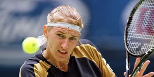 Η Στέφι Γκραφ το 1999