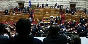 Μόλις έχει ολοκληρωθεί η ψηφοφορία για τη συμφωνία των Πρεσπών / Φωτογραφία: Intimenews/ΤΖΑΜΑΡΟΣ ΠΑΝΑΓΙΩΤΗΣ