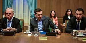 Ο Αλέξης Τσίπρας σε υπουργικό συμβούλιο / Φωτογραφία: EUROKINISSI/ΤΑΤΙΑΝΑ ΜΠΟΛΑΡΗ