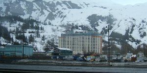 Η πόλη Γουίτιερ στην Αλάσκα. Φωτογραφία: Wikipedia 