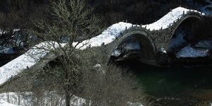 Χιονισμένο γεφύρι στα Ζαγοροχώρια / Φωτογραφία: Φωτογραφία: Eurokinissi/ΧΟΥΖΟΥΡΗΣ ΜΑΡΚΟΣ