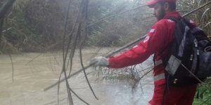 Ολο το βράδυ θα συνεχιστούν οι έρευνες για τον εντοπισμό της 4μελούς οικογένειας στην Κρήτη
