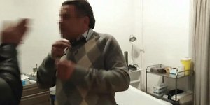 Ντου του Ρουβίκωνα σε γιατρό που έπαιρνε φακελάκια