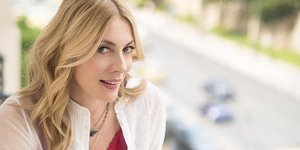 Η Σμαράγδα Καρύδη